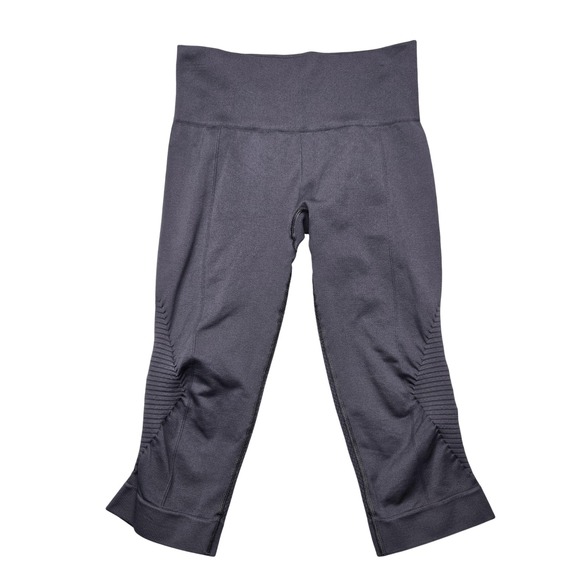 Lululemon Pants Womens Small Purple Seamless Crop Leggings High Rise Yoga Gym - Picture 1 of 11